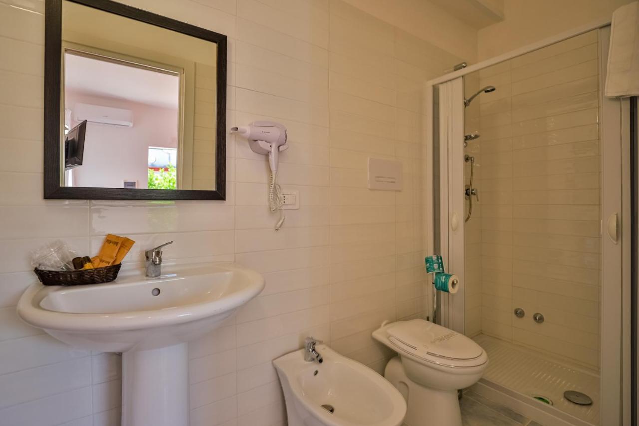 Il Pineto Paestum Food & Rooms Экстерьер фото